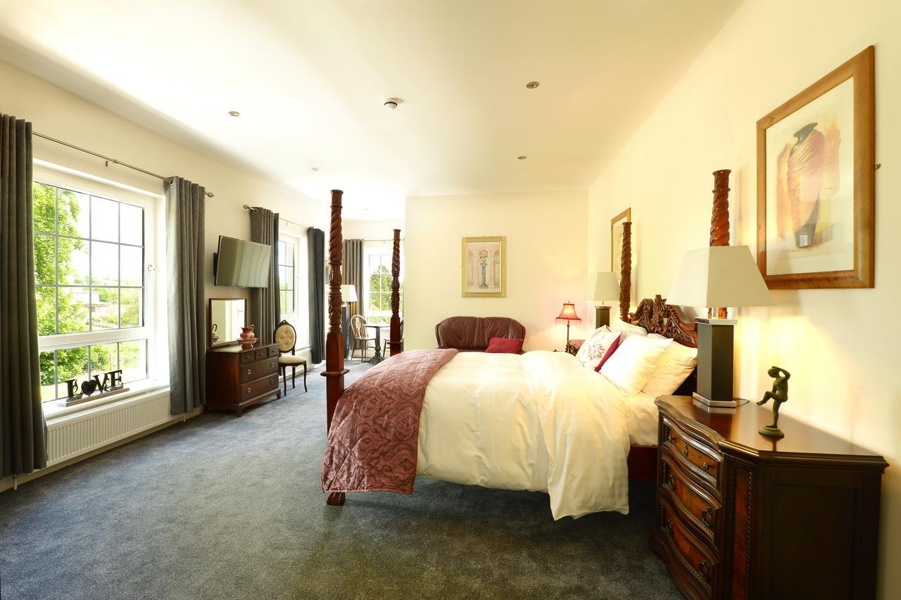 Mill Lodge B&B Банбридж Екстериор снимка